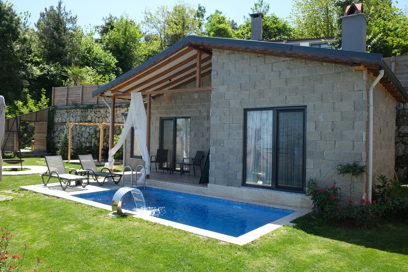 Sapanca Sfbe Taş Ev