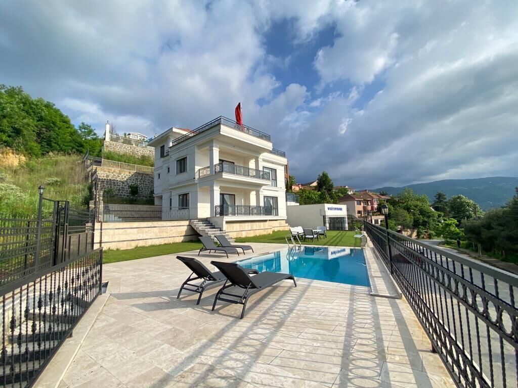 Sapanca Sawh Villa