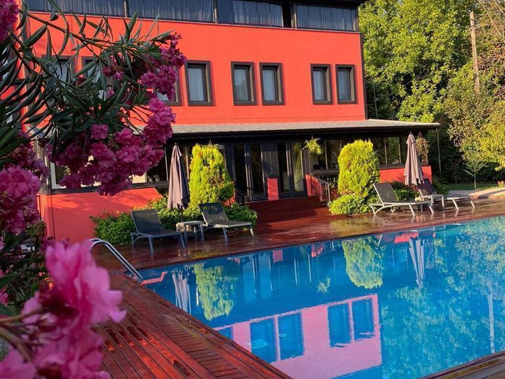 Sapanca Redwbd Hotel