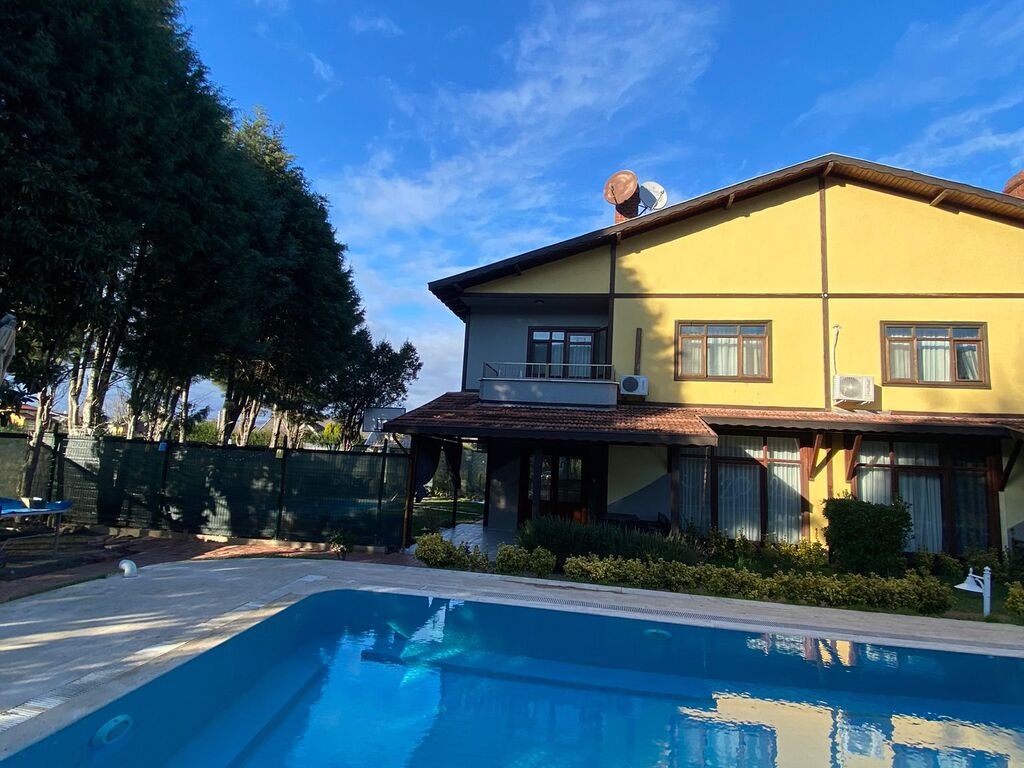 Sapanca Fours1 Villa